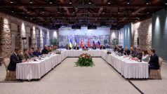 Jednání zástupců Ukrajiny a Ruska v tureckém Istanbulu